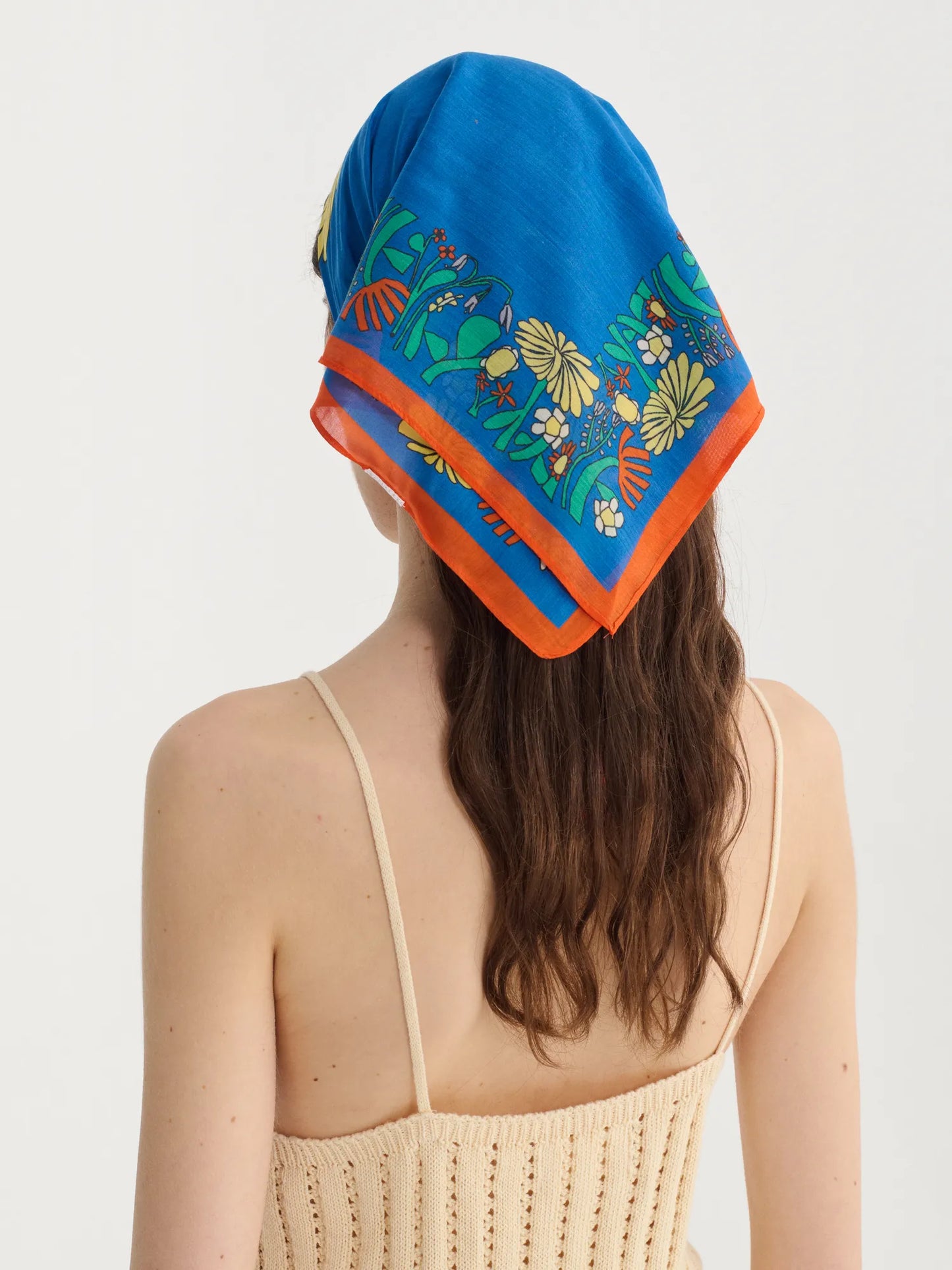 Color herbalist scarf