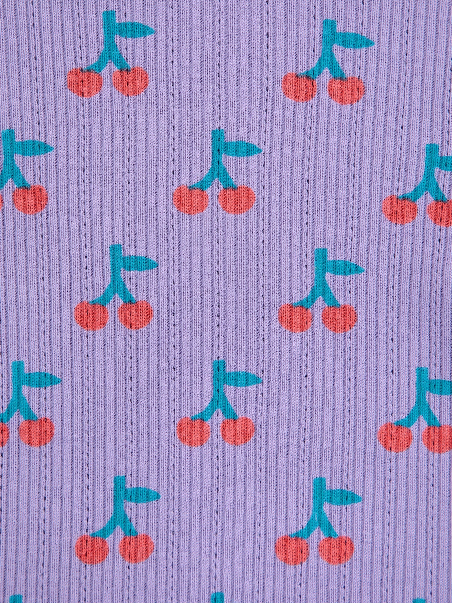 チェリー柄タートルネックTシャツ