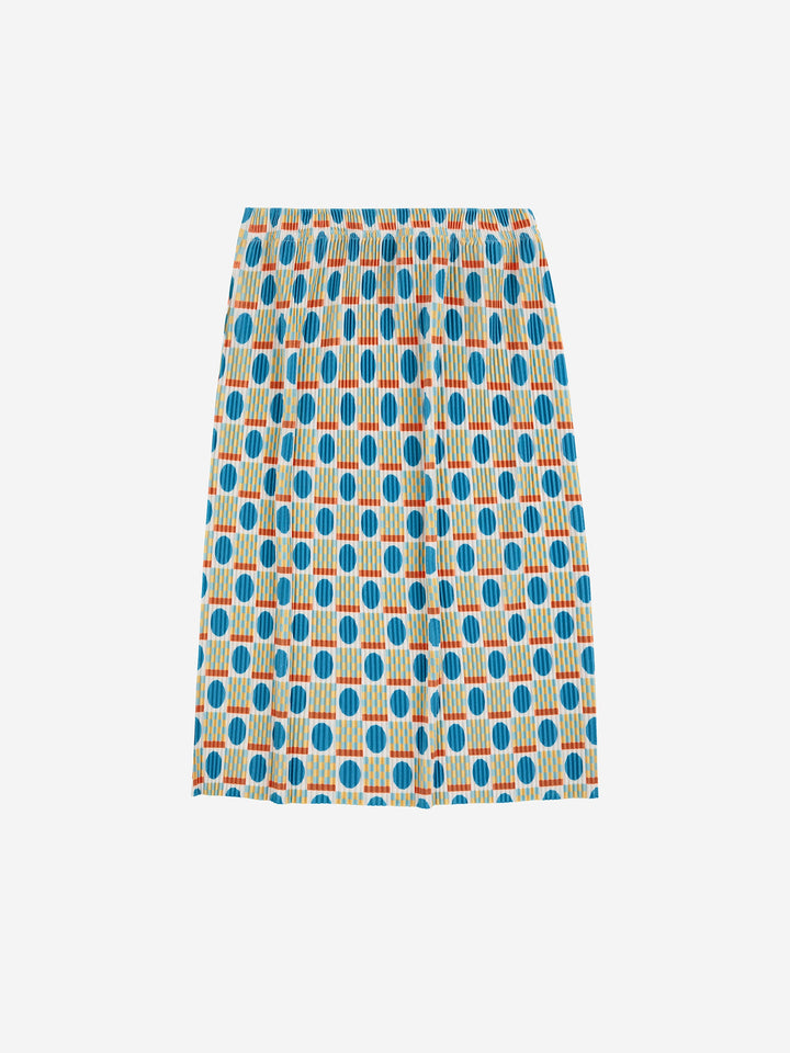 Geometric Scacs over pencil pleated skirt