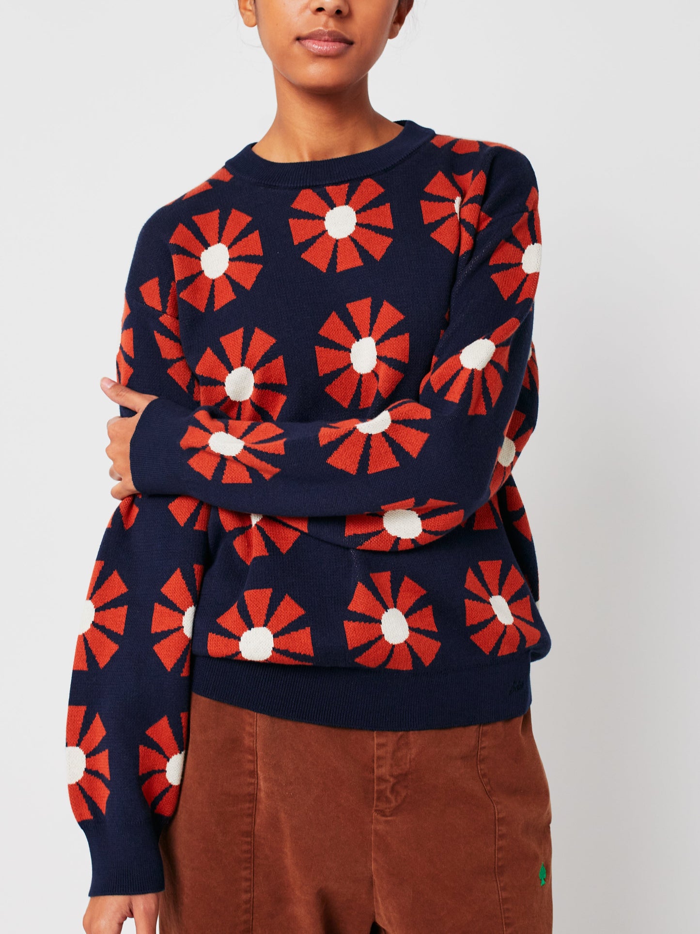 Flower jacquard relaxed knit