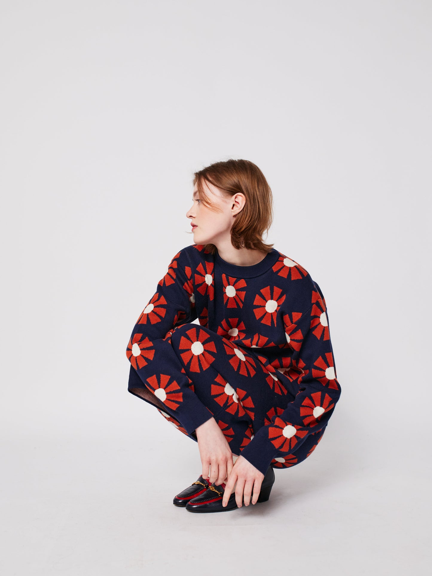 Flower jacquard relaxed knit