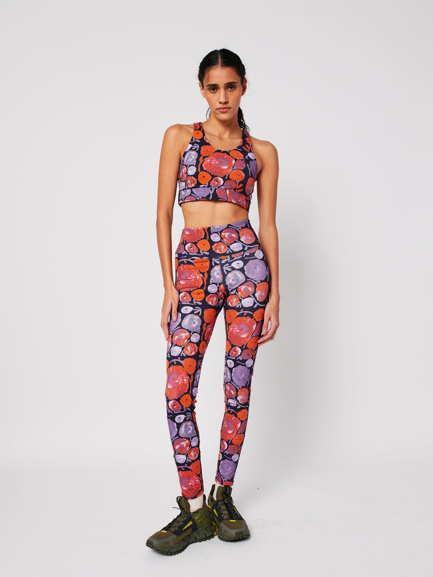 Dahlia pattern sporty top