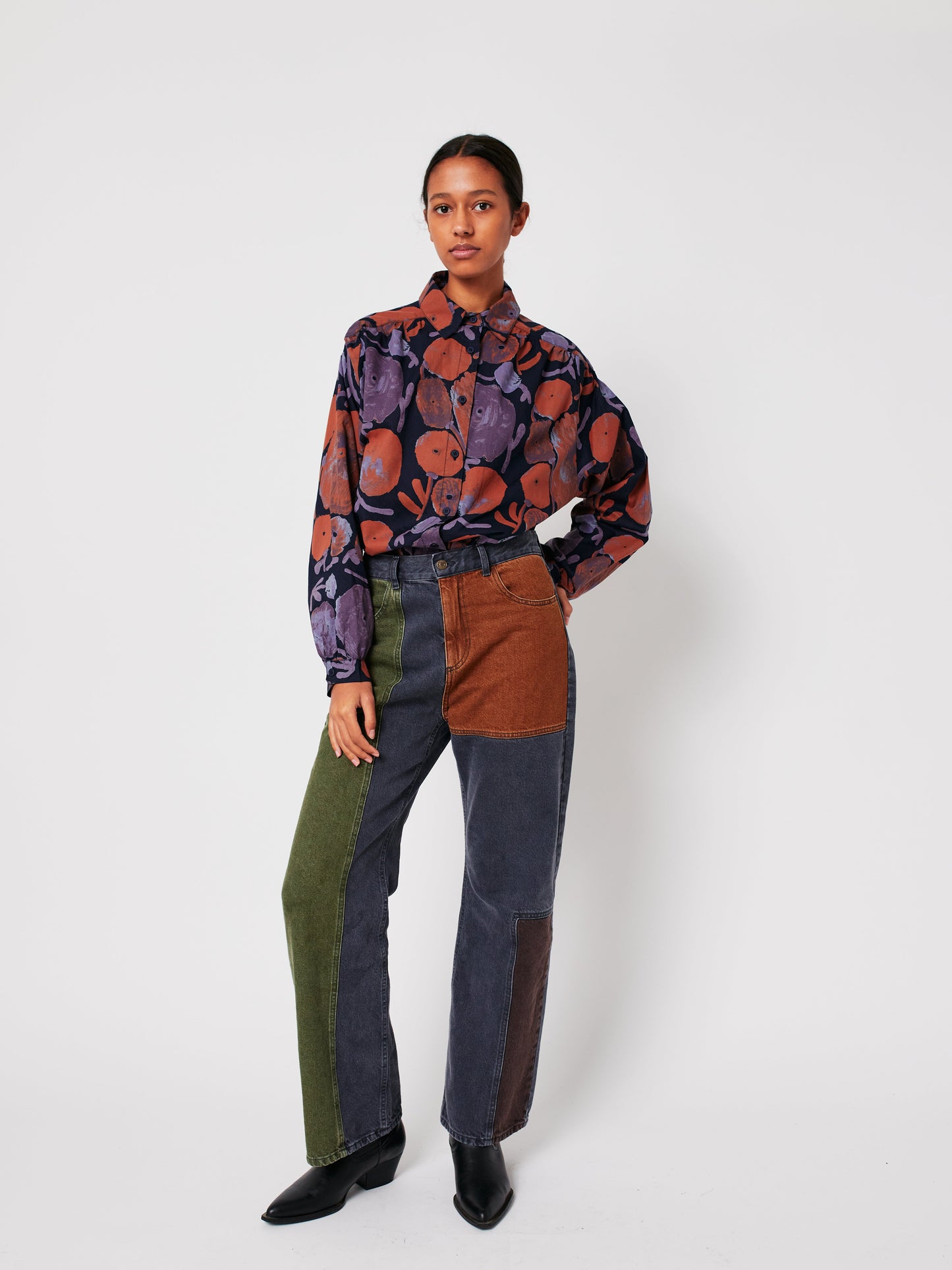 Dahlia pattern gathered shirt