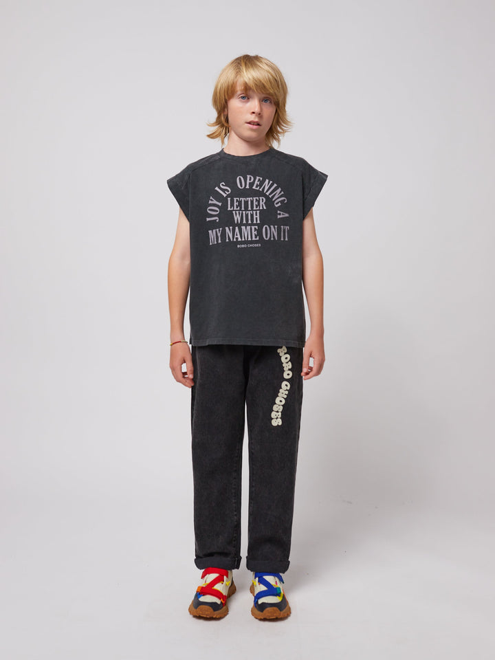 Joy Is slevelless Tシャツ