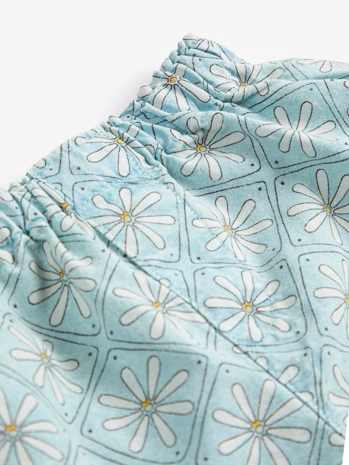 Daisy Mosaic all over woven short