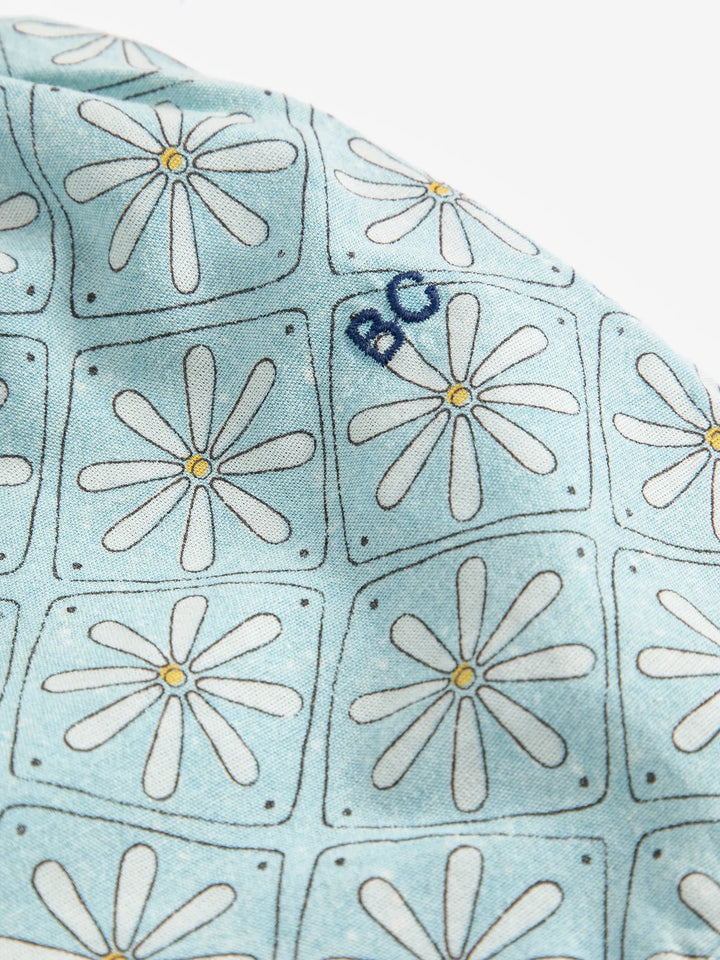 Daisy Mosaic all over woven short