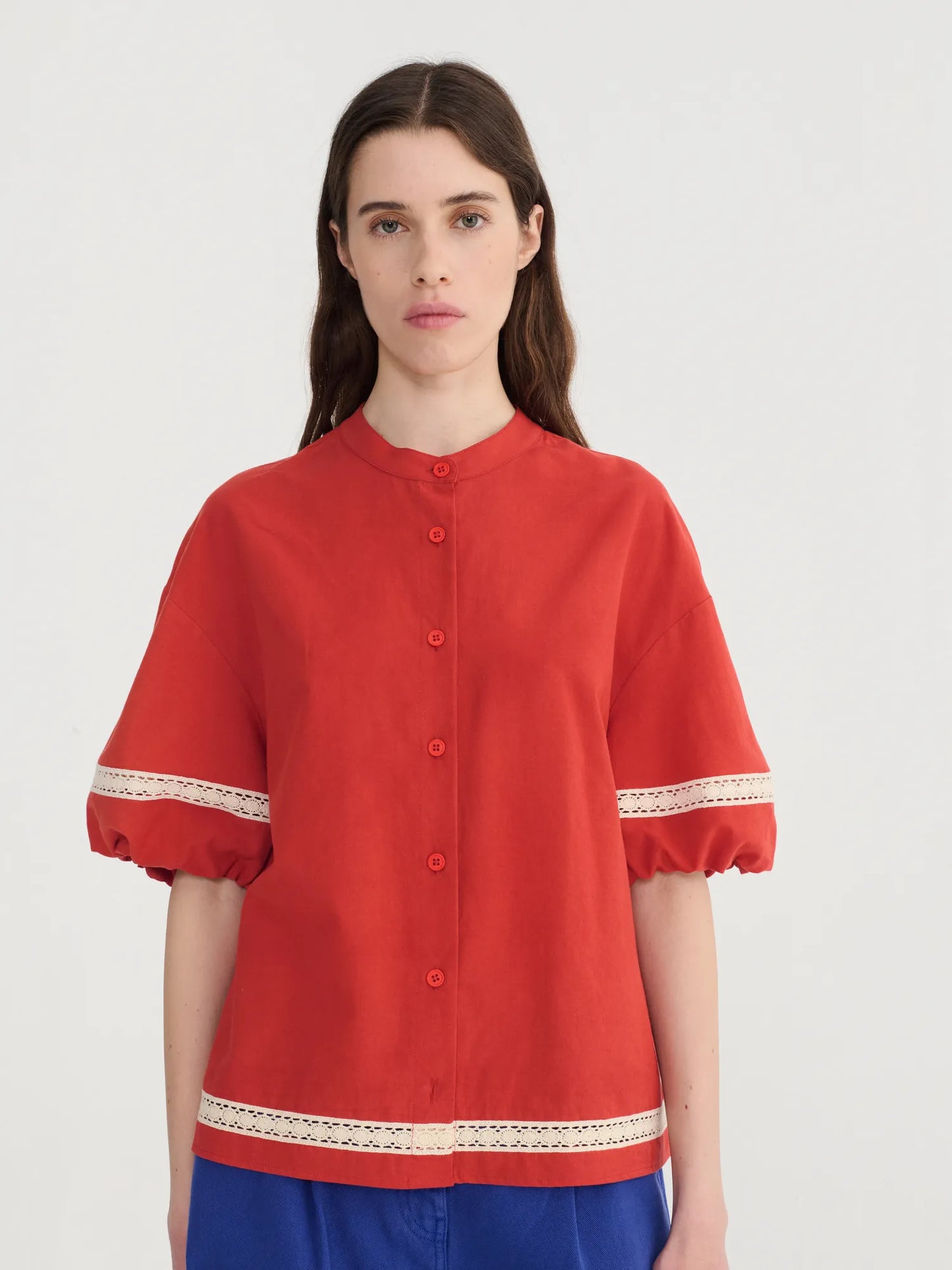 Contrast-trim puff sleeve shirt