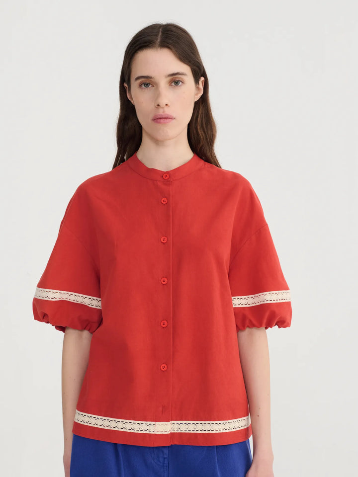Contrast-trim puff sleeve shirt