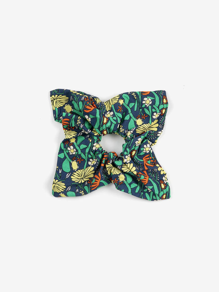 Juicy tomatoes pattern scrunchy