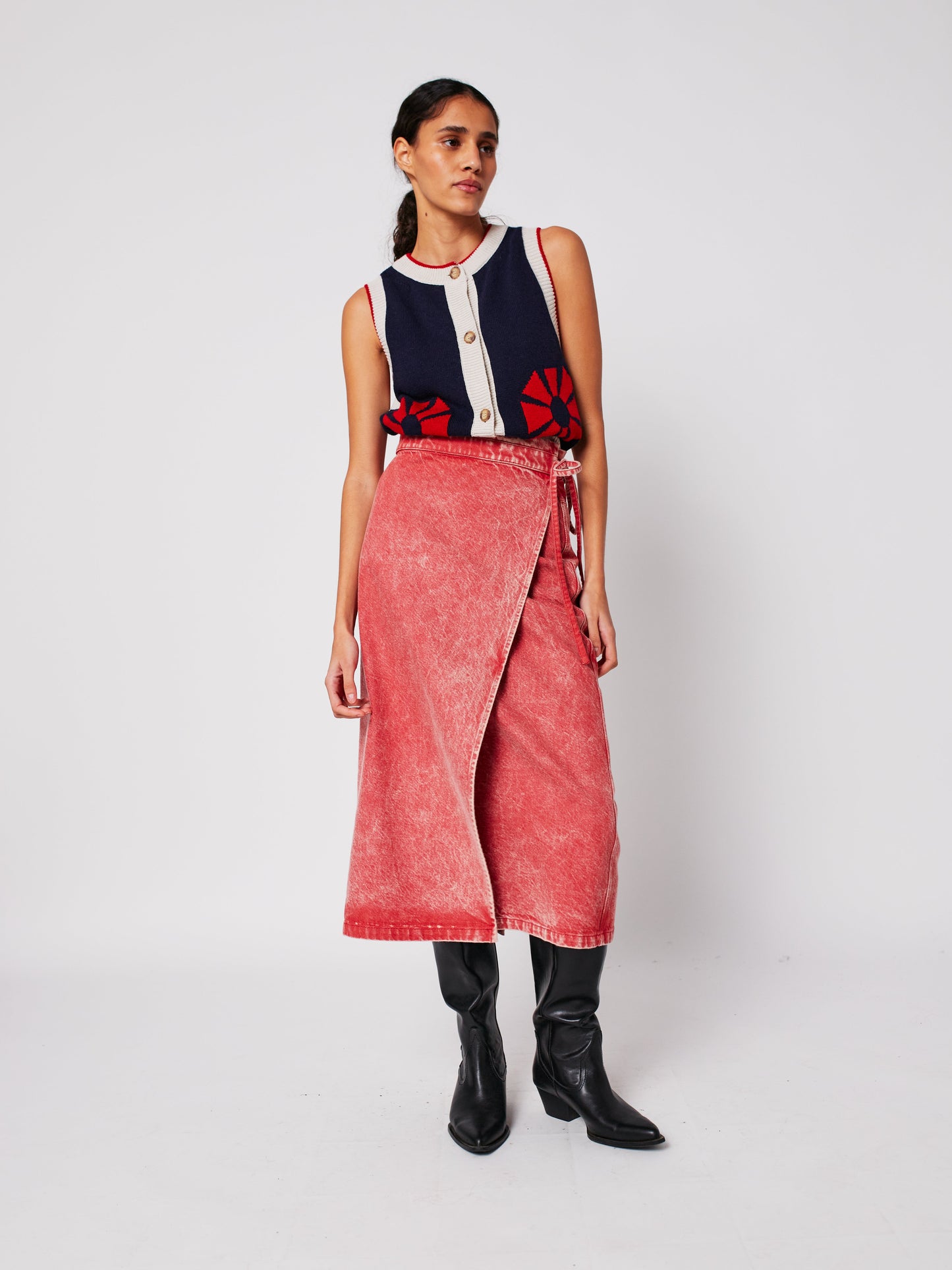 Flower knitted vest
