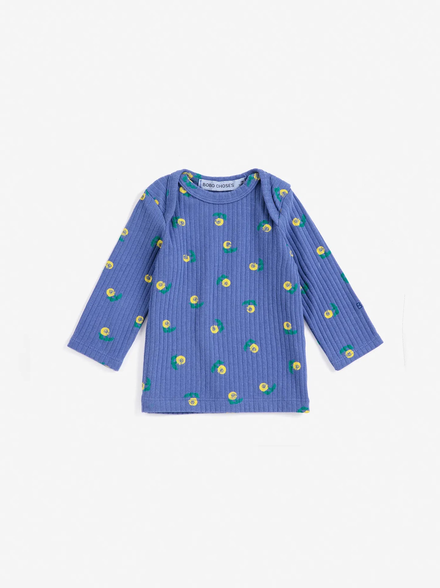 青いTシャツ全体にブルームをスタンプする