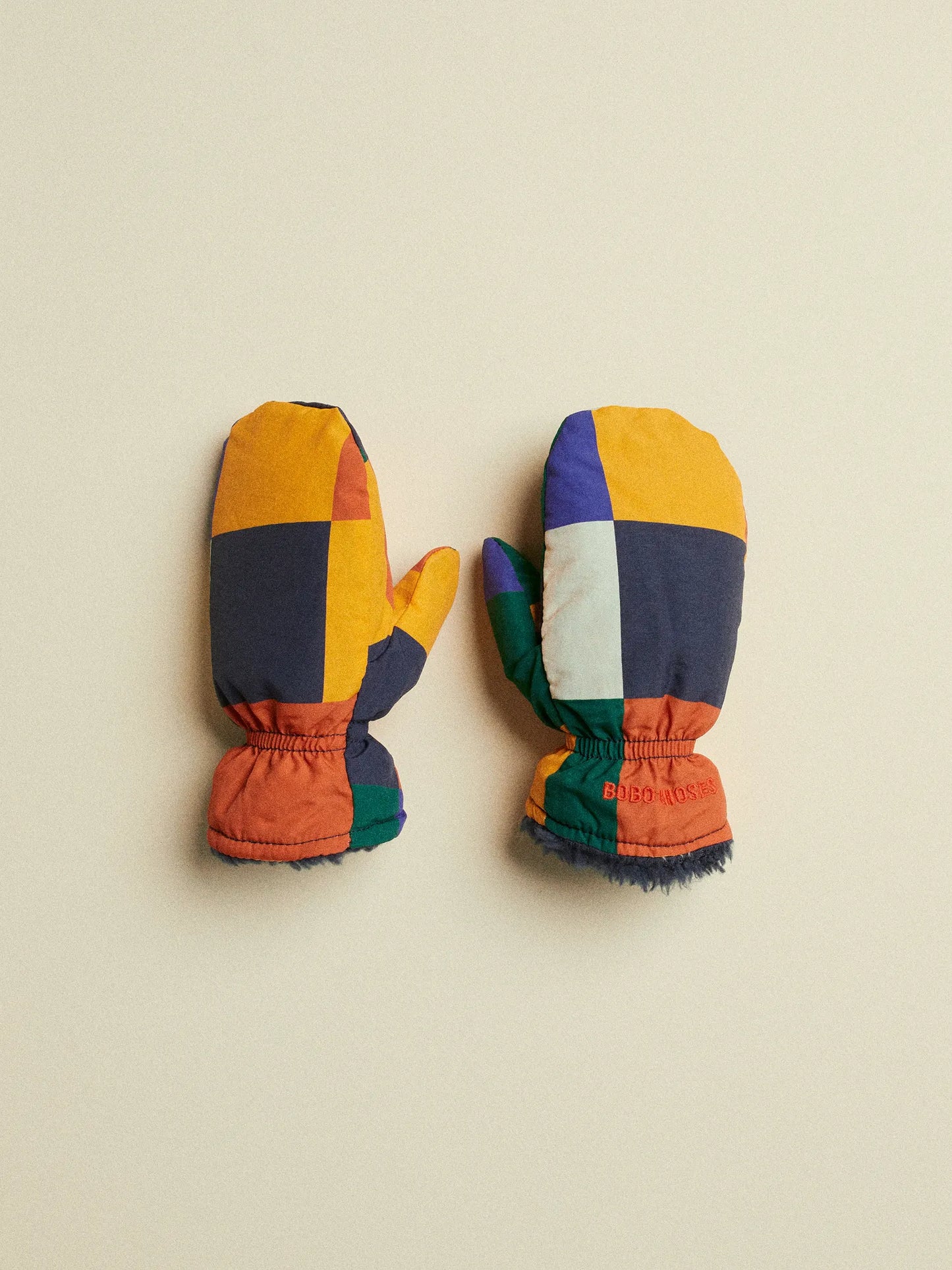 Multicolor Tiles chapka & mittens set