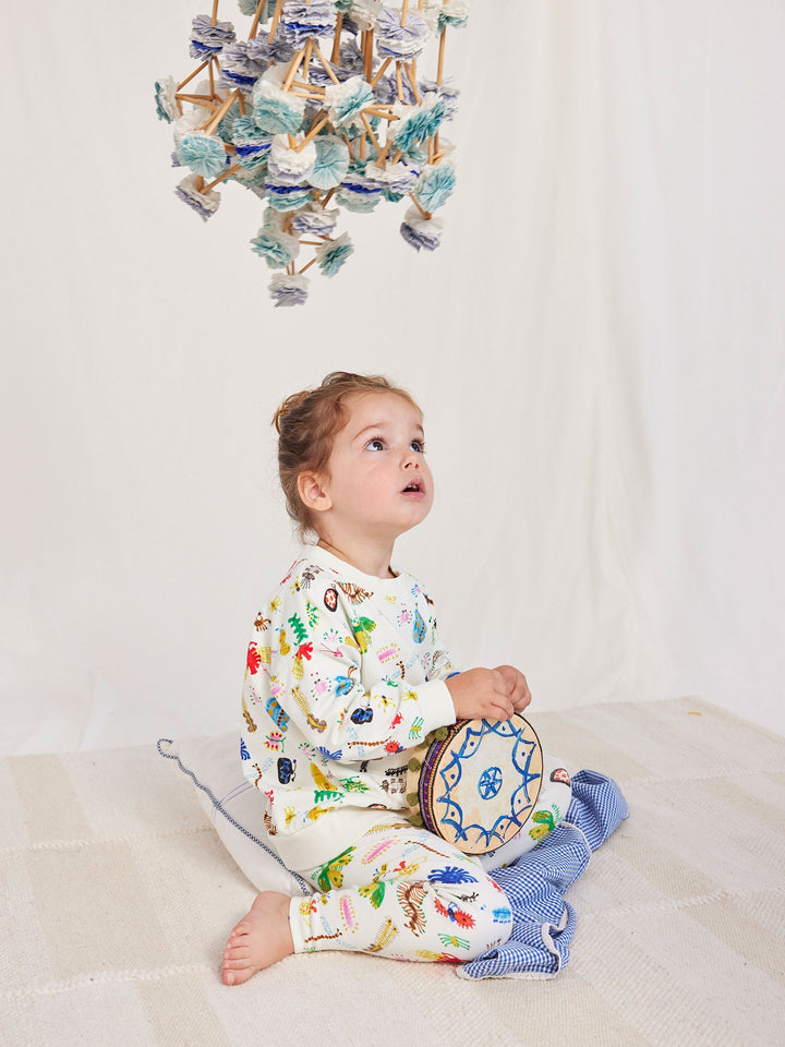 面白い昆虫が全面に描かれたスウェットシャツ