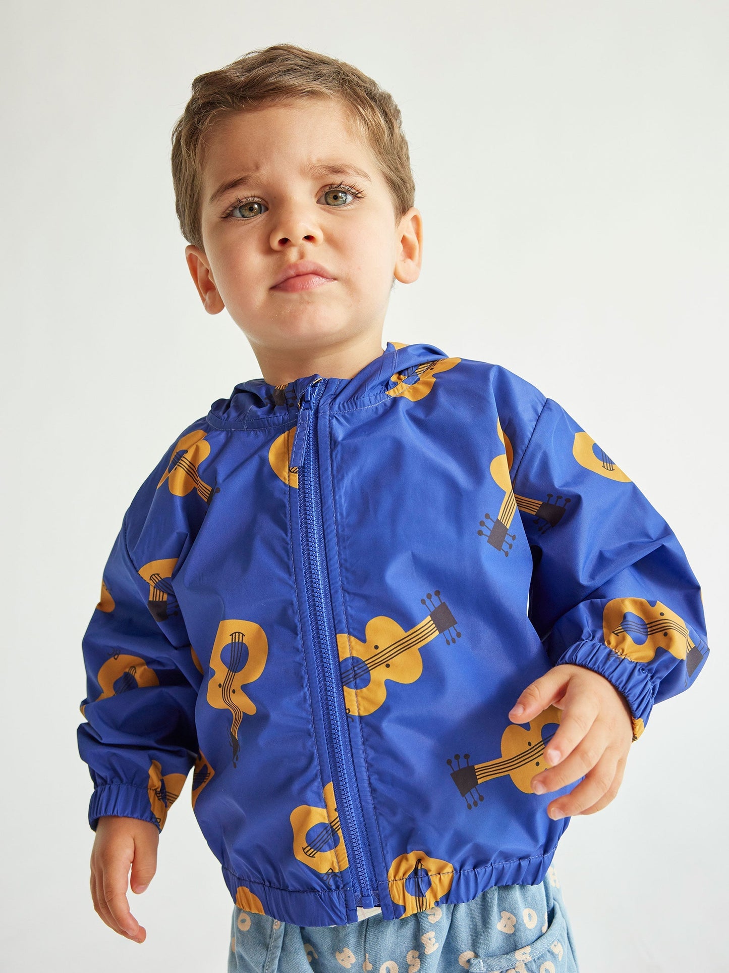 アコースティックギター用風よけ