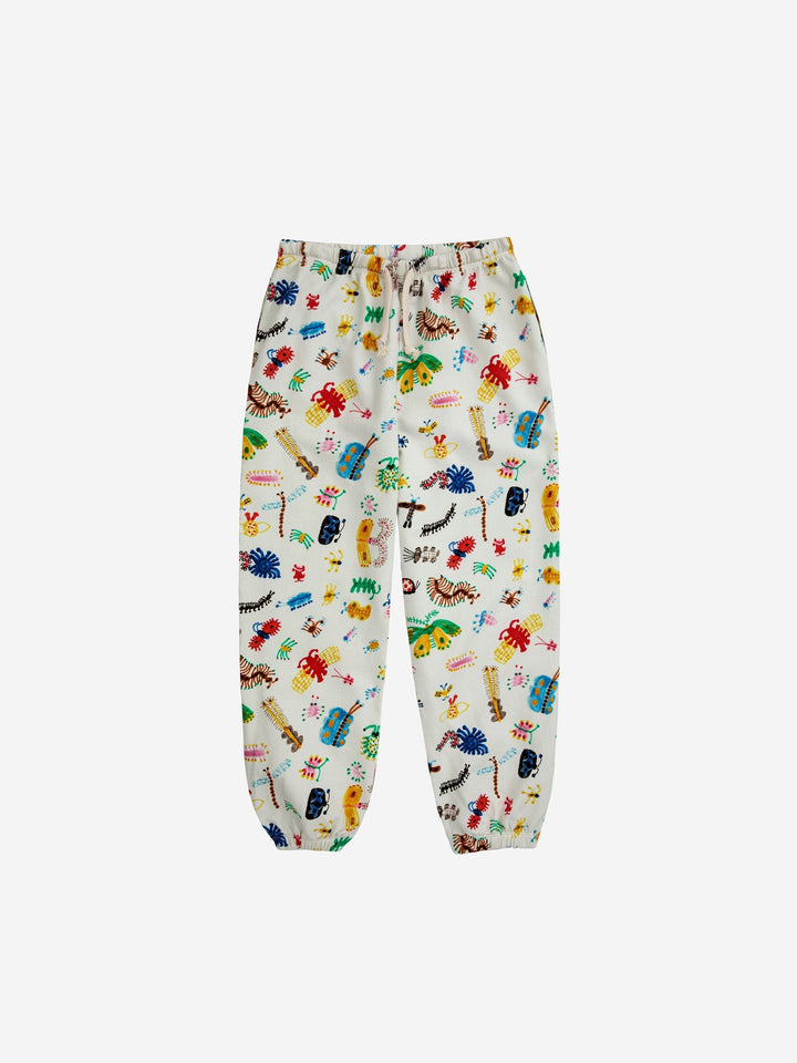 ジョギングパンツ全体に面白い昆虫が描かれている
